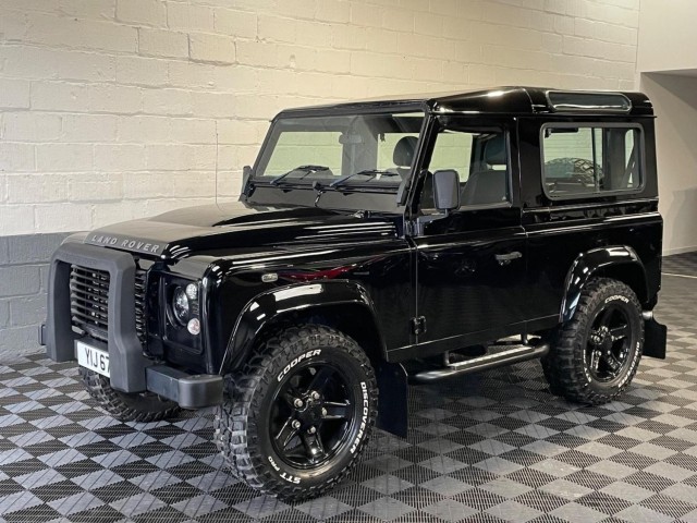 LAND ROVER DEFENDER 90