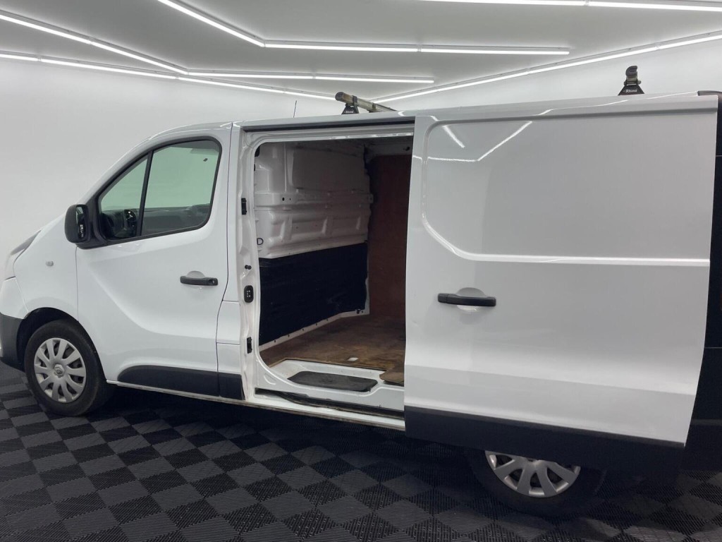 RENAULT TRAFIC