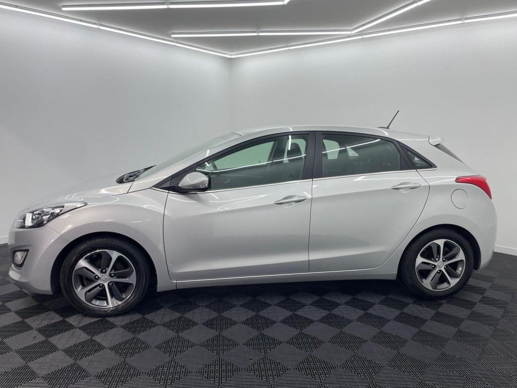 HYUNDAI I30
