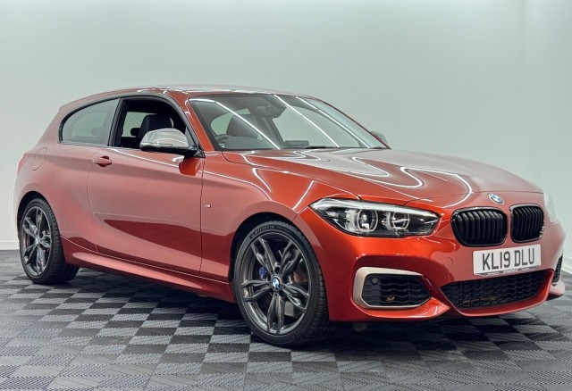 BMW 1 SERIES