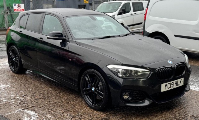 BMW 1 SERIES