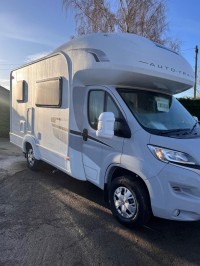 AUTO-TRAIL 