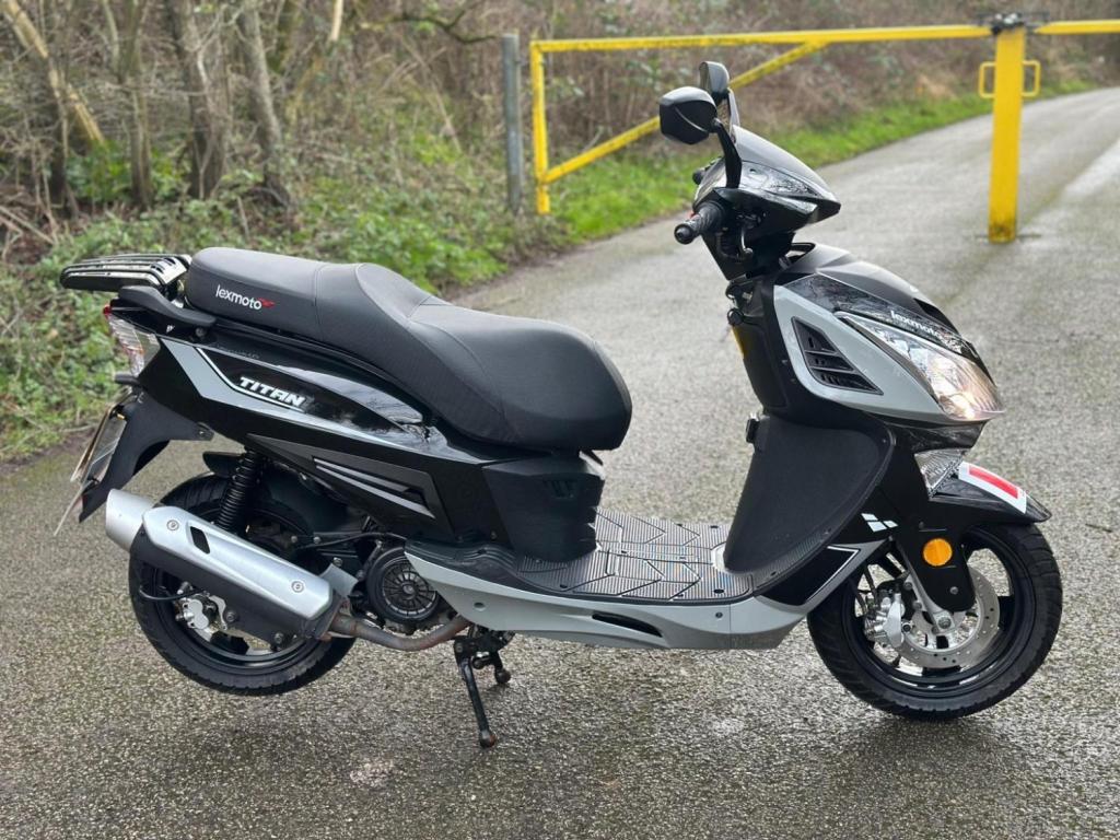 LEXMOTO TITAN 125