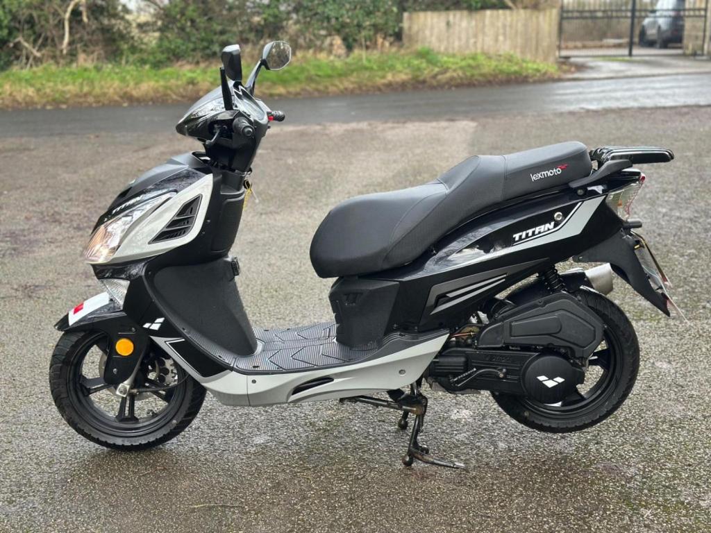 LEXMOTO TITAN 125