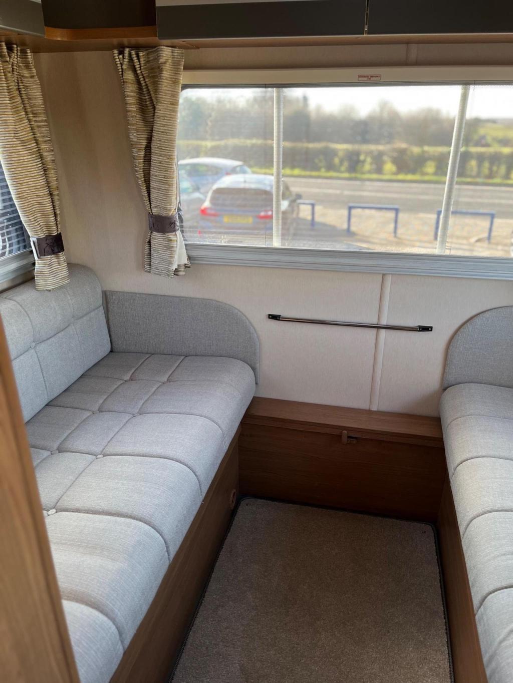 AUTO-TRAIL TRIBUTE 720