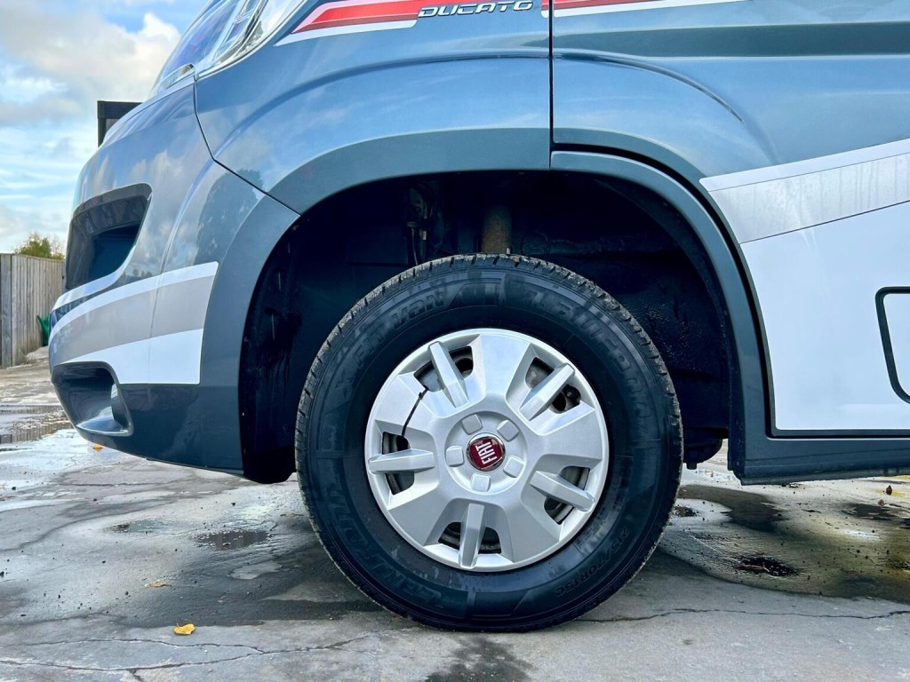 AUTO-TRAIL IMALA 732