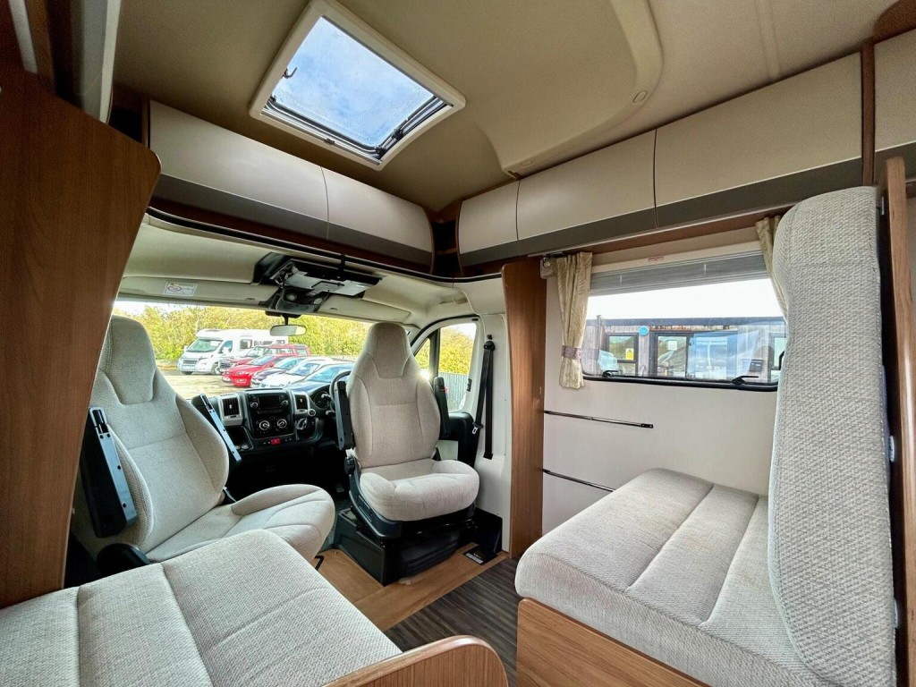 AUTO-TRAIL IMALA 732