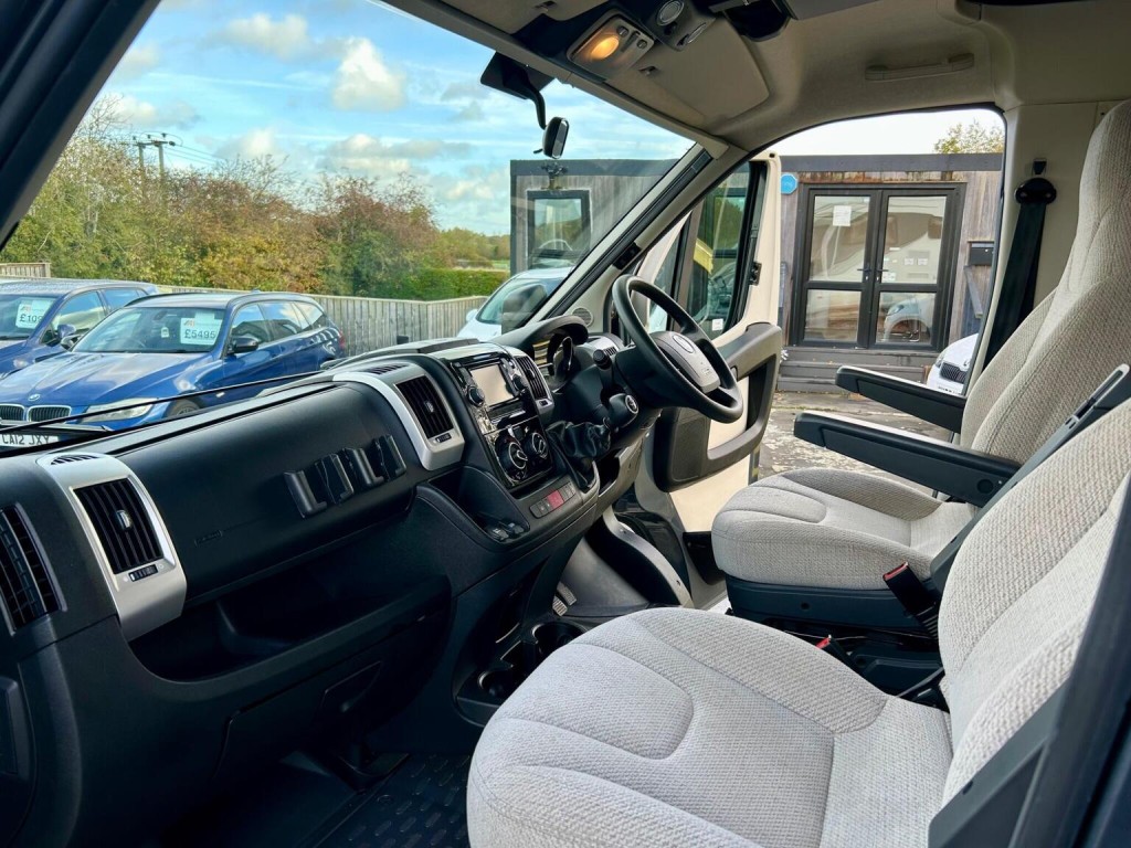 AUTO-TRAIL IMALA 732