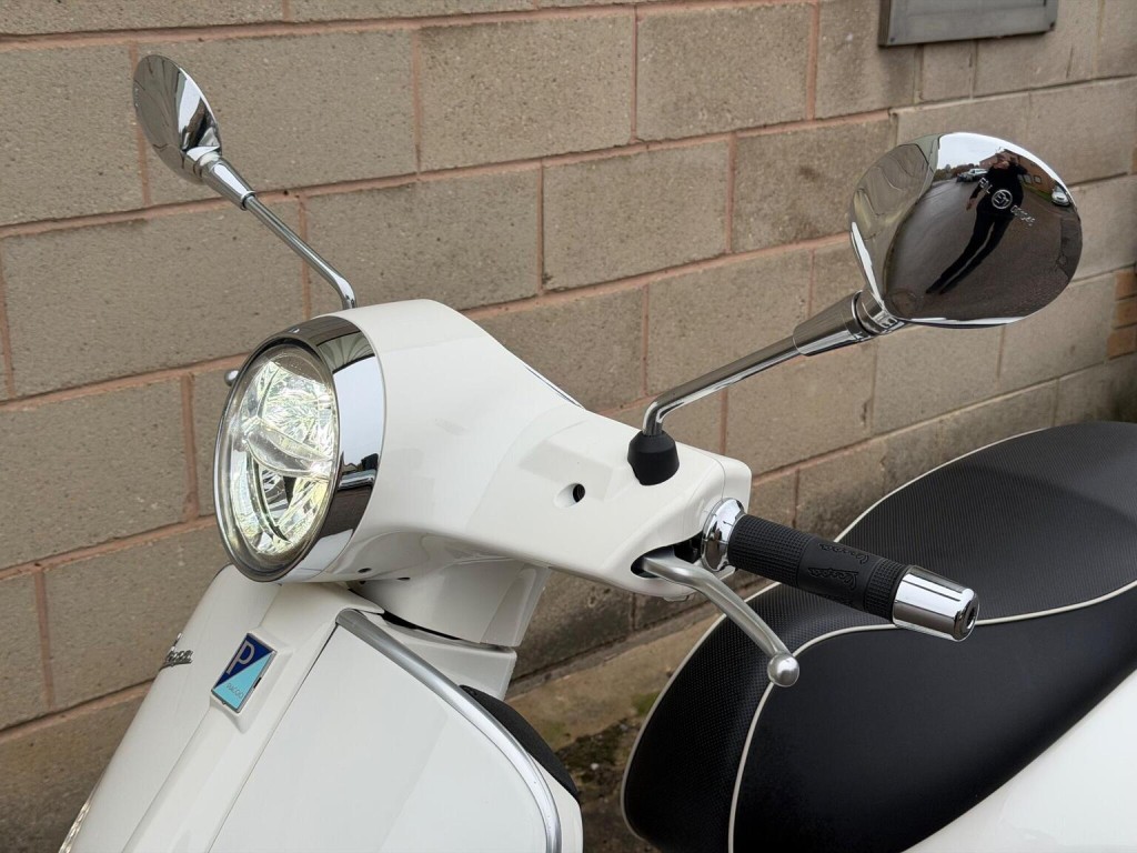PIAGGIO Vespa