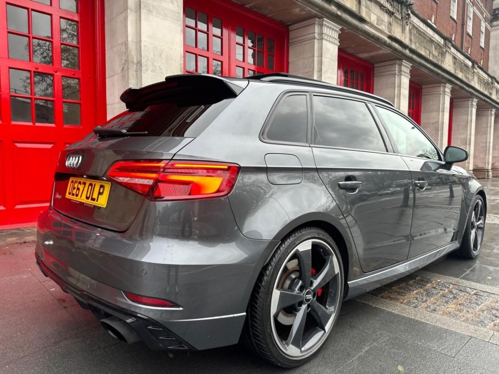 AUDI RS3