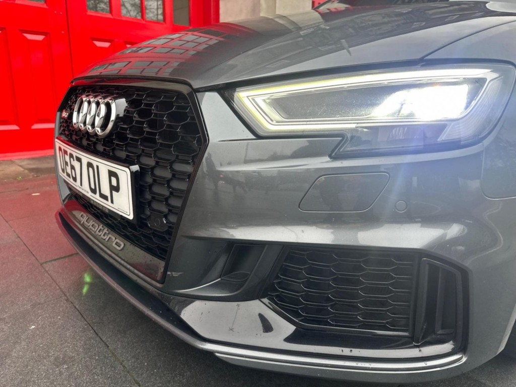 AUDI RS3