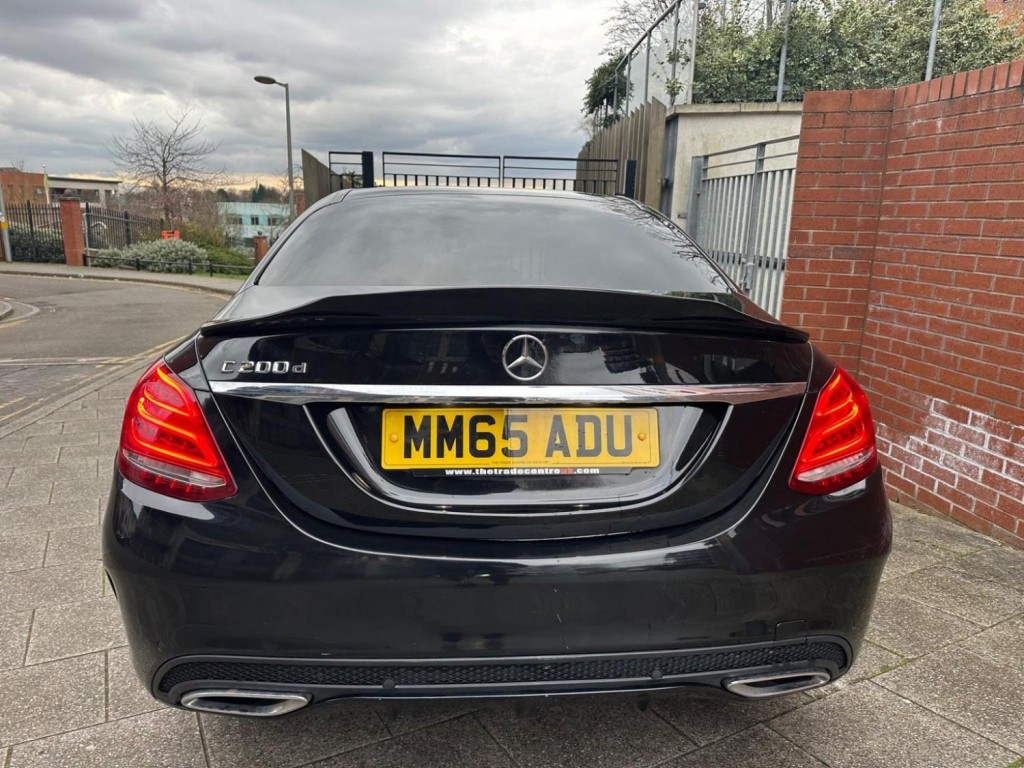 MERCEDES-BENZ C CLASS