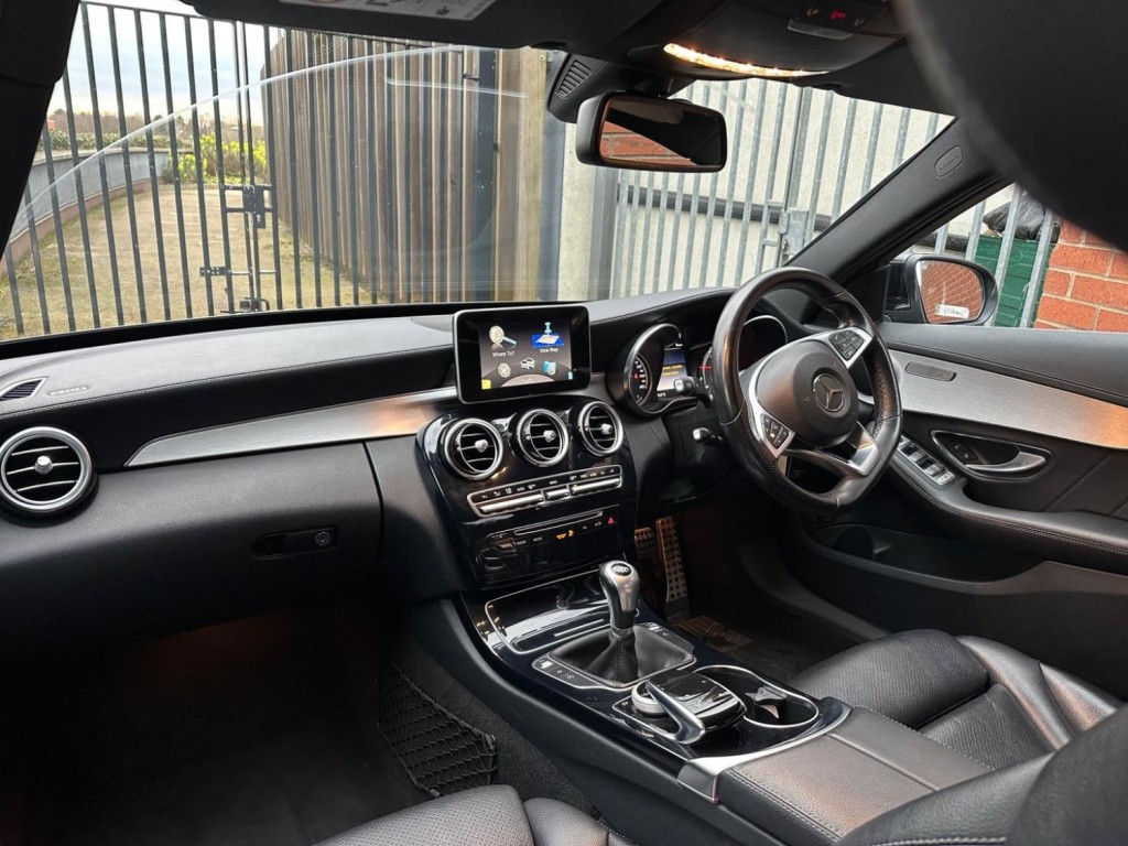 MERCEDES-BENZ C CLASS