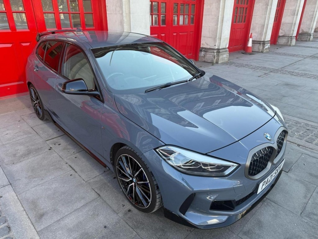 BMW 1 SERIES