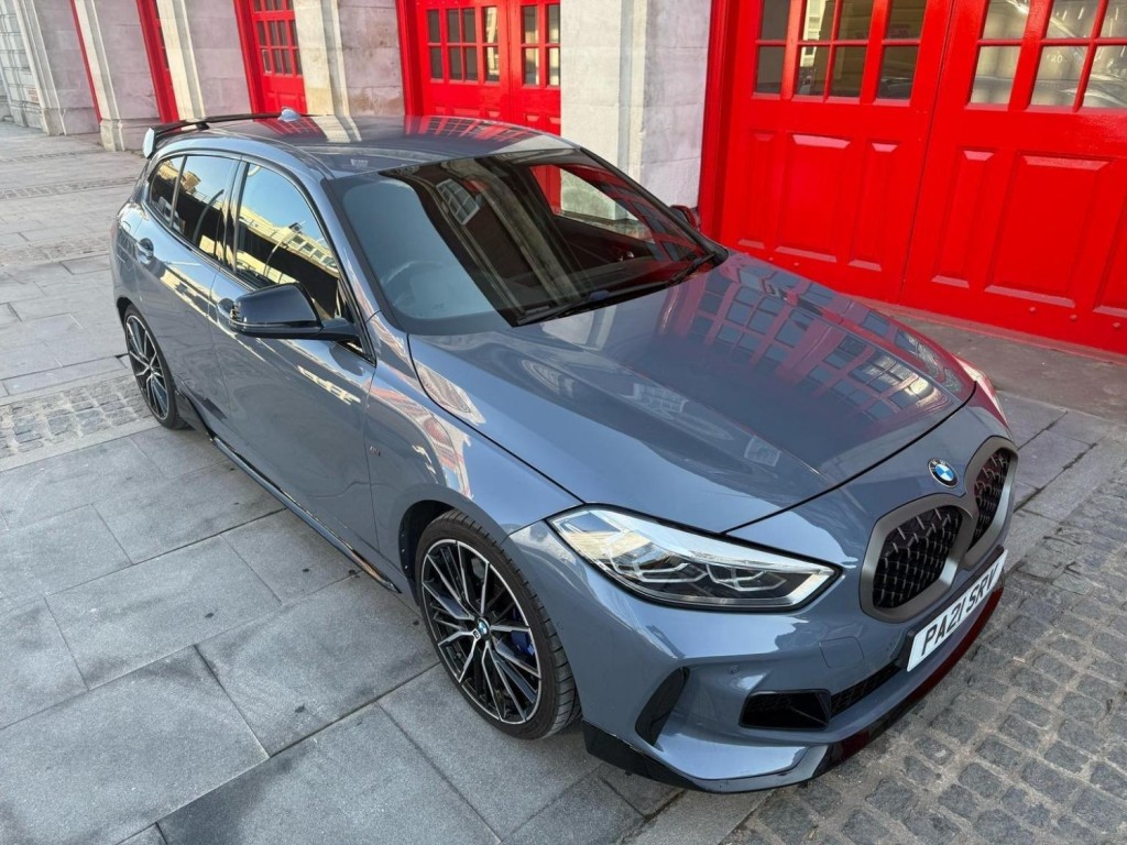 BMW 1 SERIES