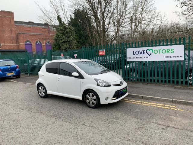 TOYOTA AYGO 1.0 VVT-i Fire Euro 5 5dr