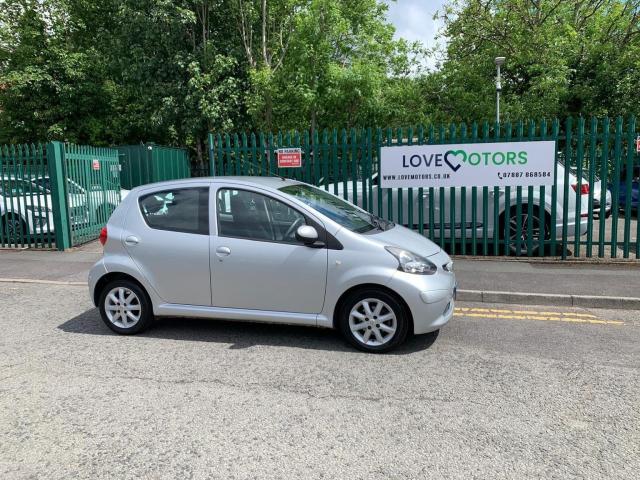 TOYOTA AYGO 1.0 VVT-i Platinum Euro 4 5dr
