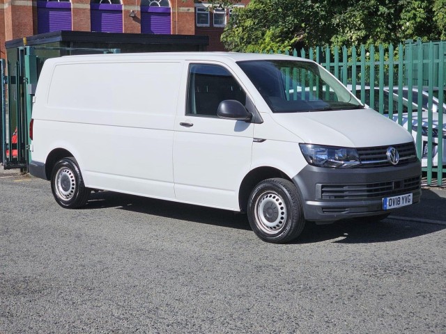 VOLKSWAGEN TRANSPORTER 2.0 TDI T28 BlueMotion Tech Startline DSG FWD LWB Euro 6 (s/s) 5dr