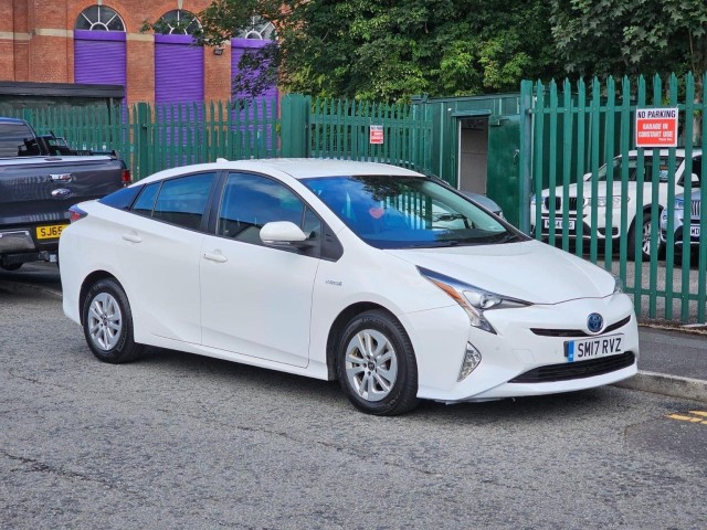 TOYOTA PRIUS 1.8 VVT-h Business Edition Plus CVT Euro 6 (s/s) 5dr (15in Alloy)
