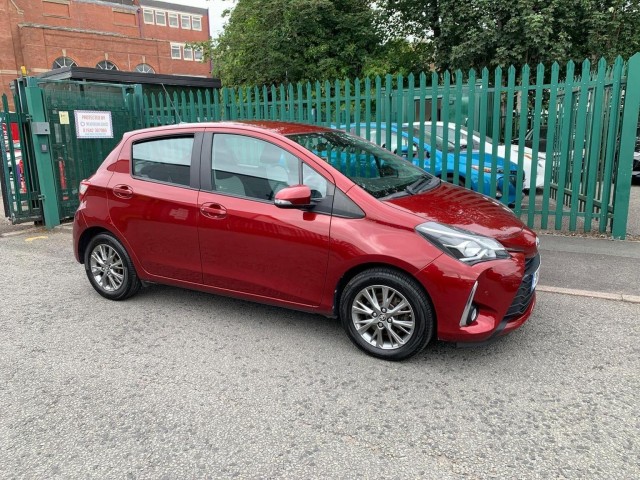 TOYOTA YARIS 1.5 VVT-i Icon Tech Euro 6 5dr