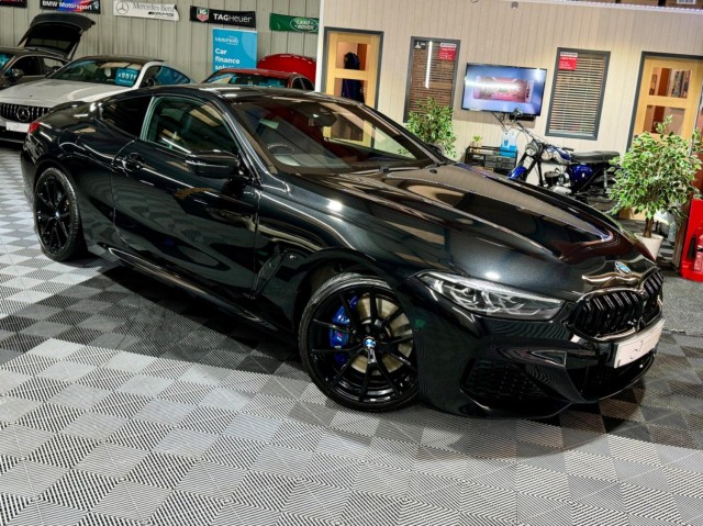 BMW 8 SERIES