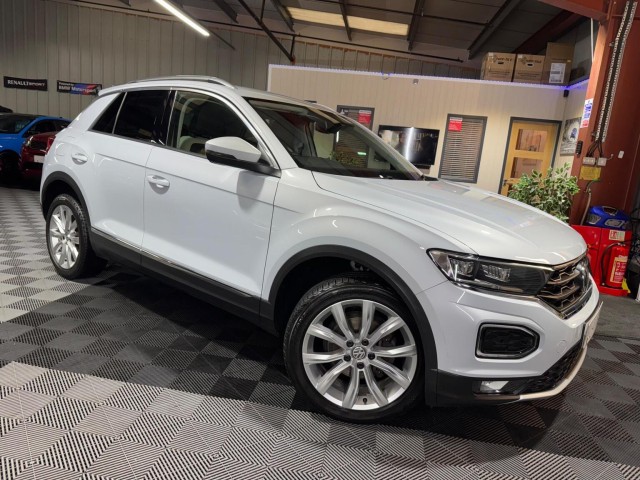 VOLKSWAGEN T-ROC