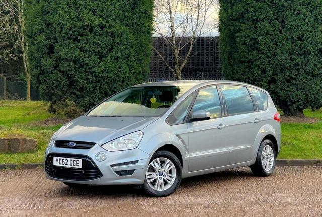 FORD S-MAX 2.0 TDCi Zetec Euro 5 5dr