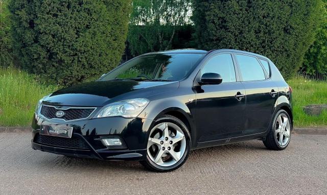 KIA CEED 1.6 CRDi 3 Auto Euro 4 5dr