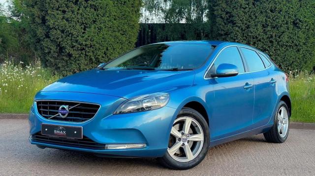 VOLVO V40 2.0 T2 SE Euro 6 (s/s) 5dr