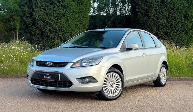 FORD FOCUS 1.6 Titanium 5dr