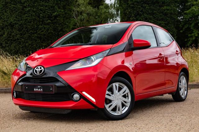 TOYOTA AYGO 1.0 VVT-i x-pression x-wave Euro 5 5dr Euro 5