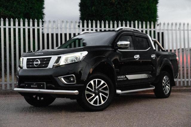 NISSAN NAVARA 2.3 dCi Tekna Auto 4WD Euro 6 4dr