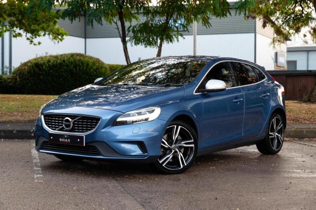 VOLVO V40 2.0 D4 R-Design Pro Auto Euro 6 (s/s) 5dr