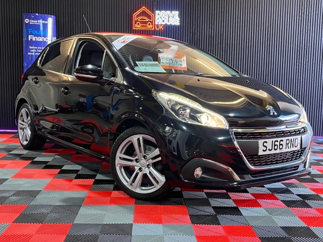 PEUGEOT 208
