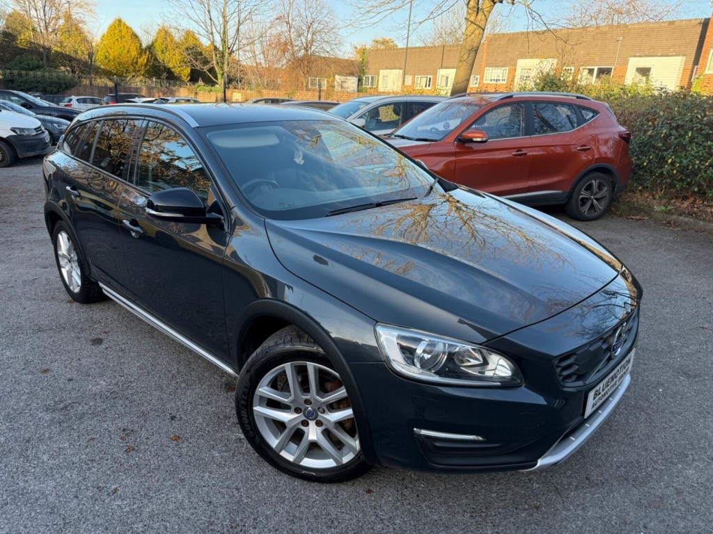 VOLVO V60 CROSS COUNTRY