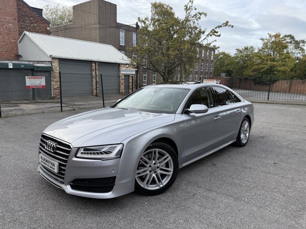 AUDI A8