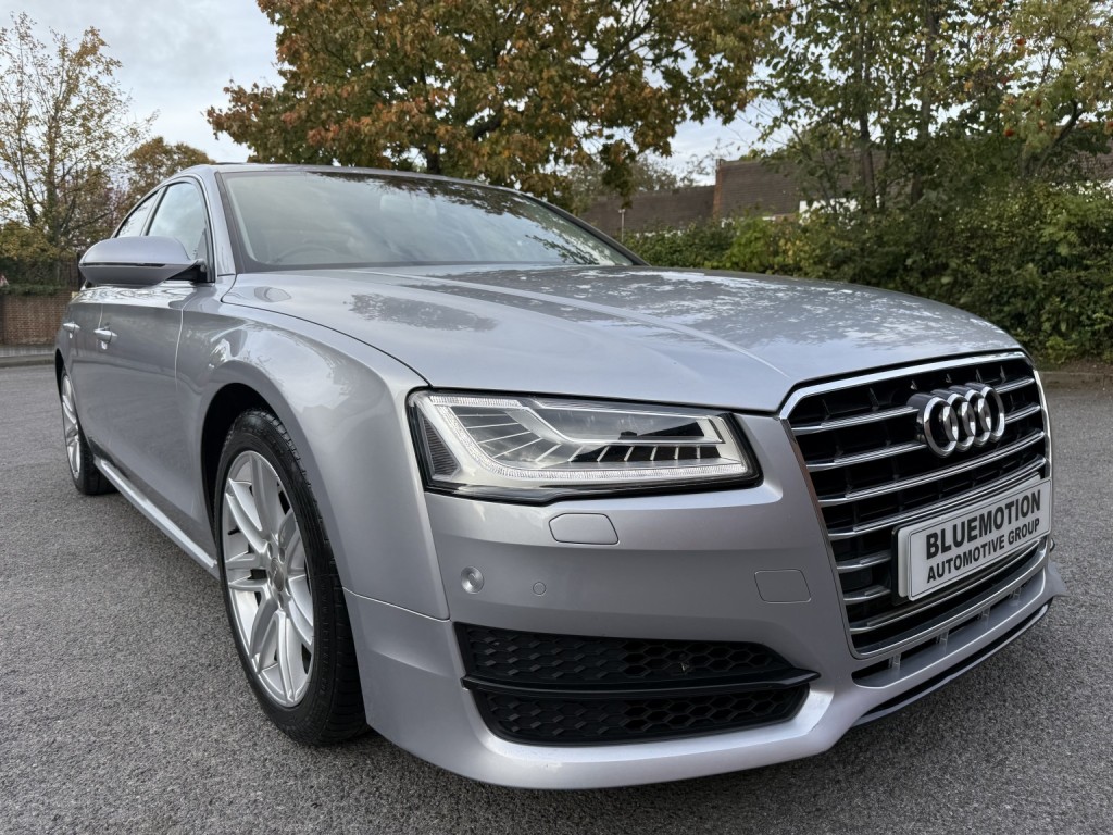 AUDI A8