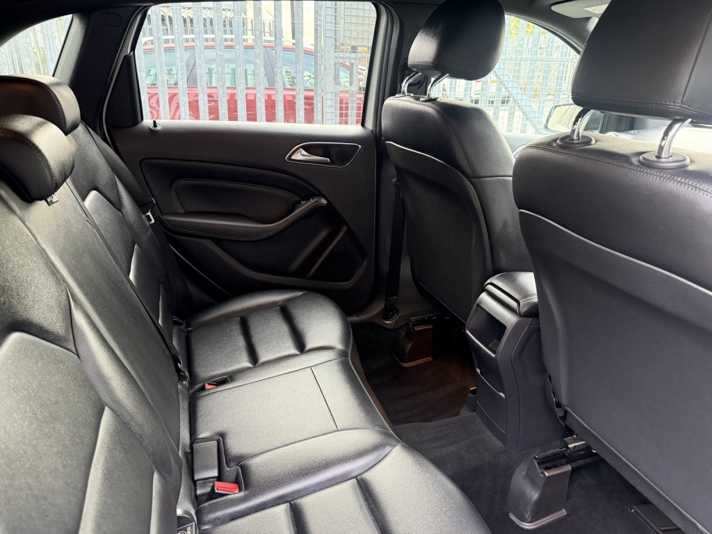 MERCEDES-BENZ B CLASS