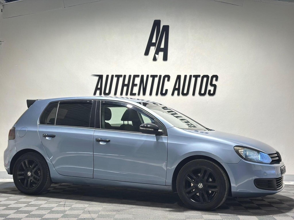 VOLKSWAGEN GOLF 1.6 TDI SE Euro 5 5dr