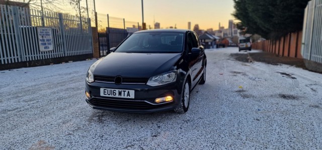 VOLKSWAGEN POLO 1.2 TSI BlueMotion Tech SE