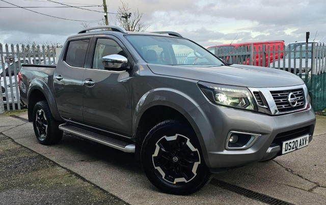 NISSAN NAVARA