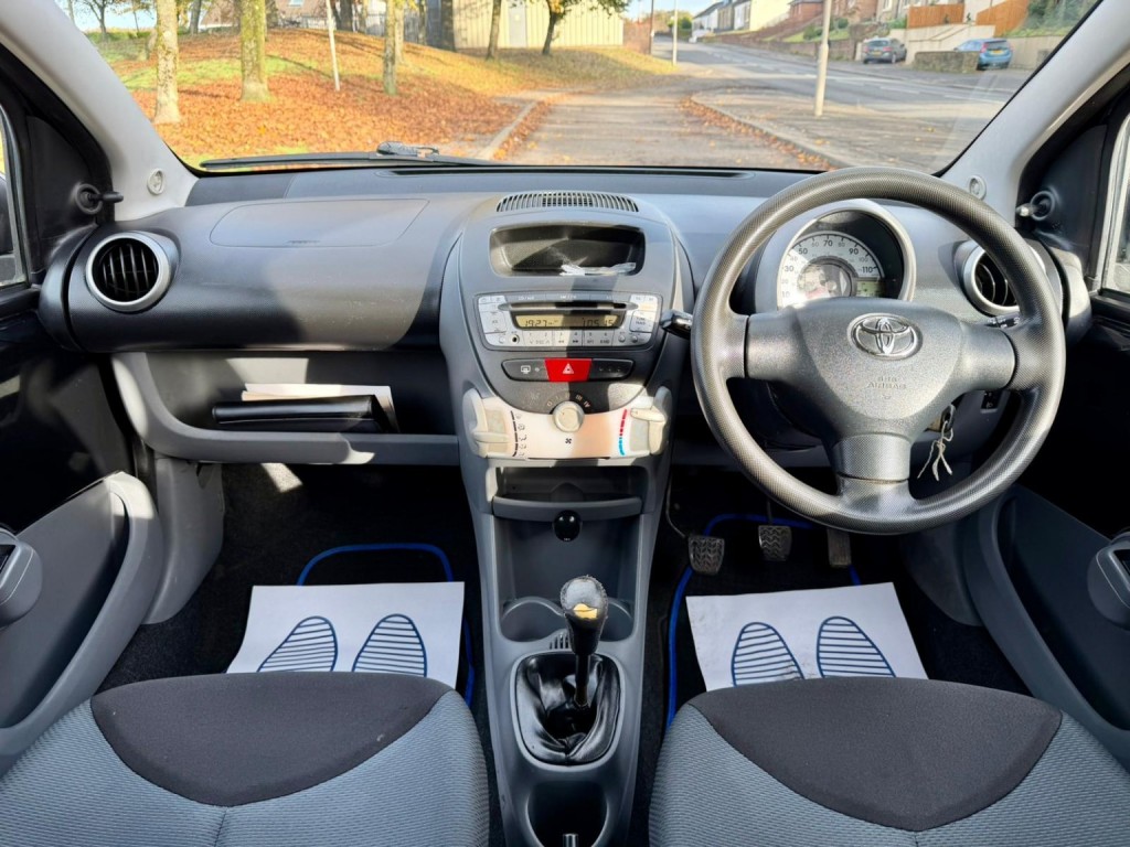 TOYOTA AYGO
