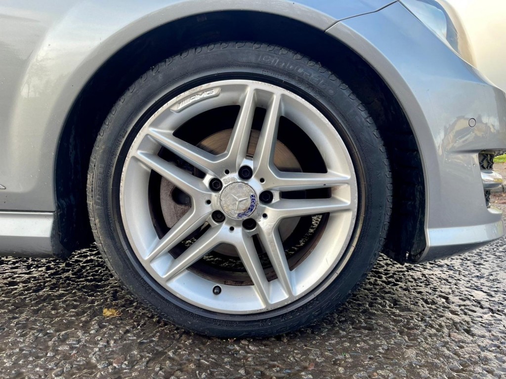 MERCEDES-BENZ C CLASS