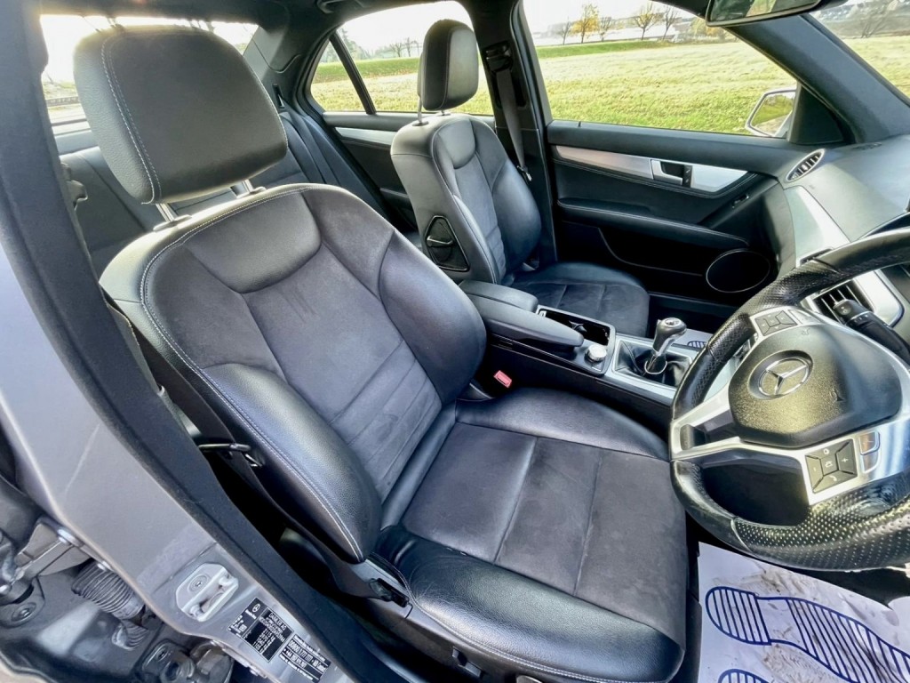 MERCEDES-BENZ C CLASS