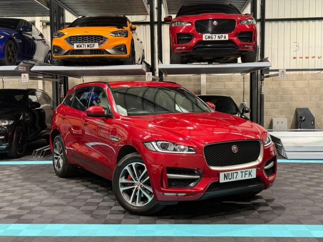 JAGUAR F-PACE