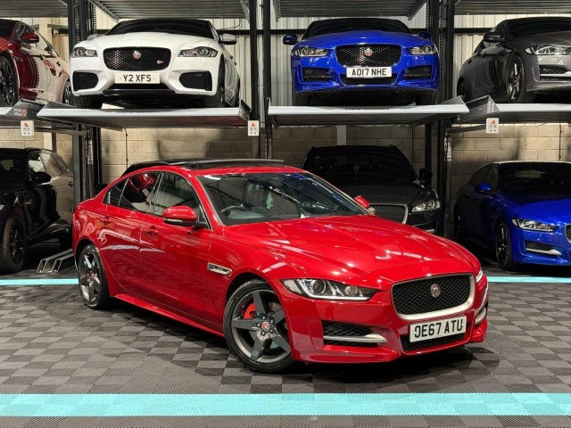 JAGUAR XE