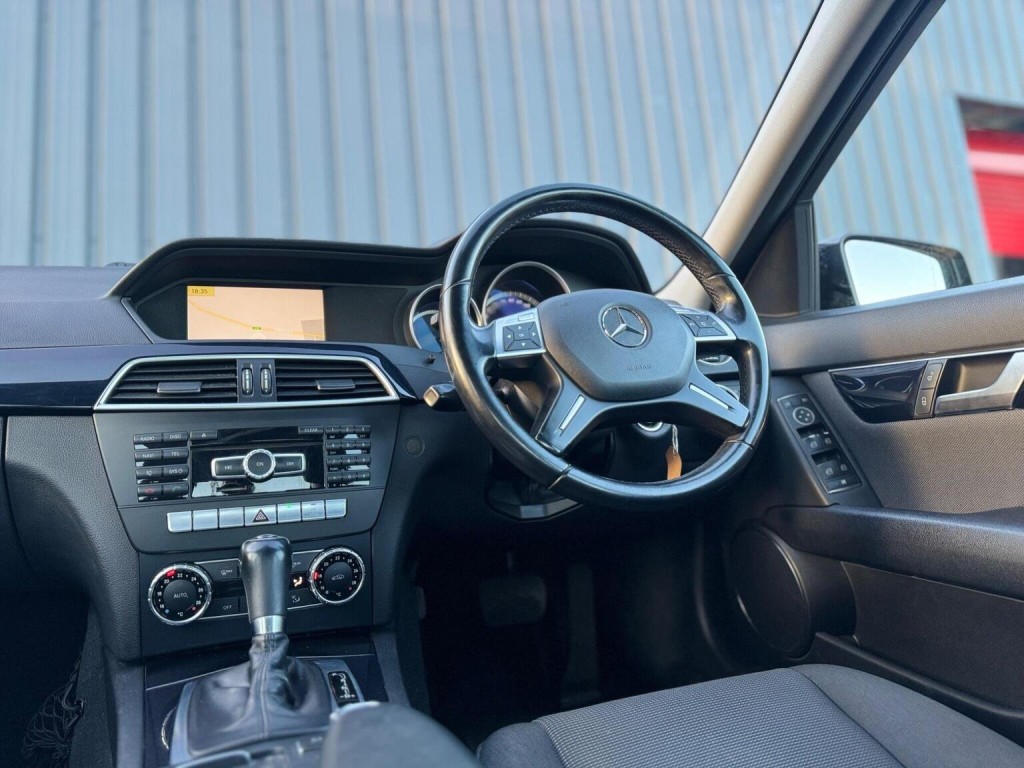 MERCEDES-BENZ C CLASS