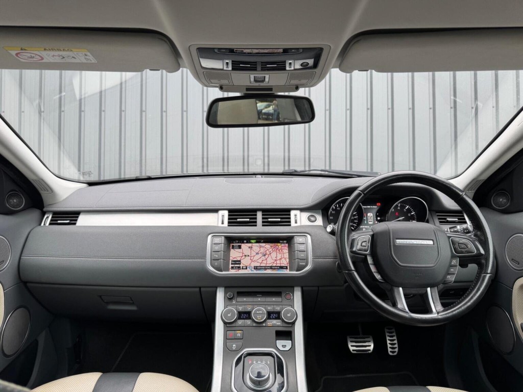 LAND ROVER RANGE ROVER EVOQUE