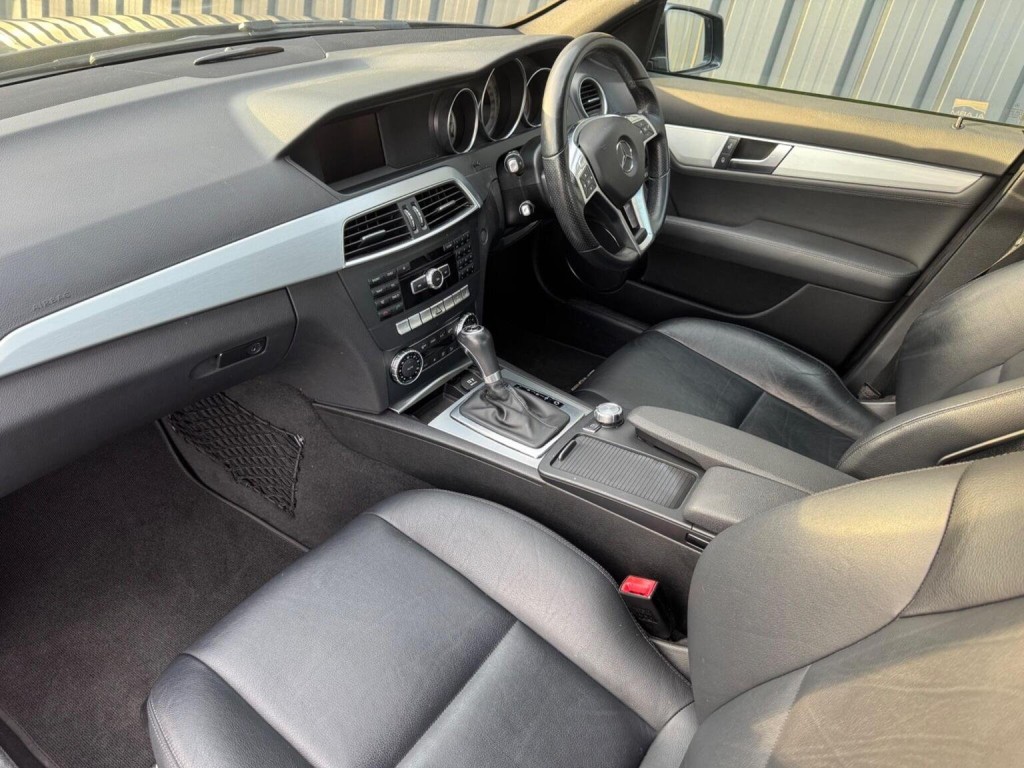 MERCEDES-BENZ C CLASS