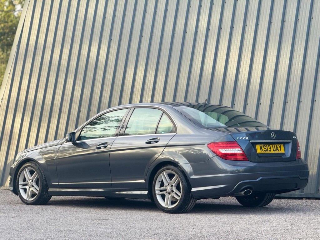 MERCEDES-BENZ C CLASS